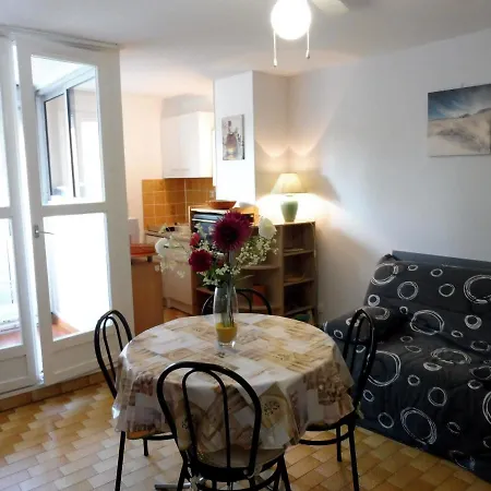 Genois Joli Mt St Martin Proche Port Cap D'agde Apartmán *