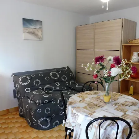 Genois Joli Mt St Martin Proche Port Cap D'agde Appartement *