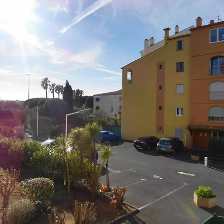 Appartement Genois Joli Mt St Martin Proche Port Cap D'agde Agde